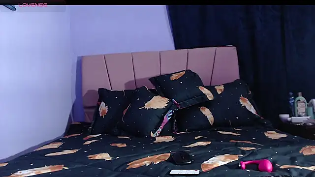  Bombom   online show from 01/12/26, 11:53