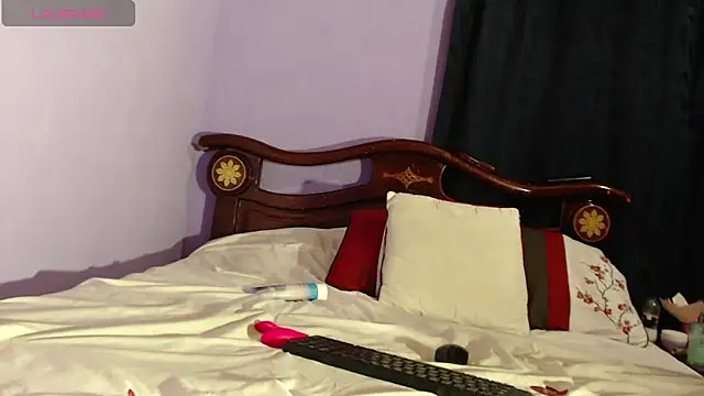  Bombom   online show from 12/20/25, 02:14