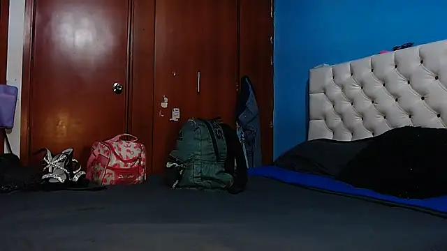 SamiBoobsxx online show from 03/28/26, 03:40