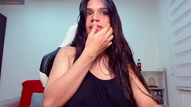 Roxxi 2110 online show from 10/02/25, 12:58