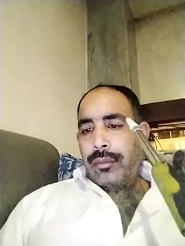 Snapshot of salimbasha chatting on 11/13/25, 07:07 salimbasha online show from 11/13/25, 07:07