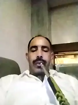 Snapshot of salimbasha chatting on 11/12/25, 07:51 salimbasha online show from 11/12/25, 07:51