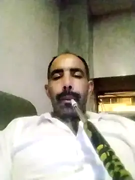 Snapshot of salimbasha chatting on 11/14/25, 10:35 salimbasha online show from 11/14/25, 10:35