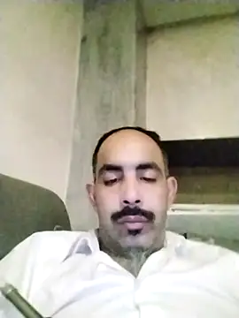 Snapshot of salimbasha chatting on 12/13/25, 08:04 salimbasha online show from 12/13/25, 08:04