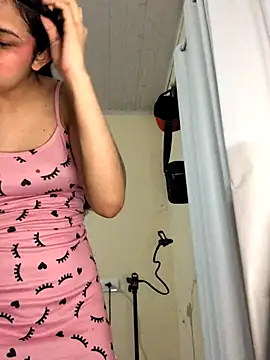 ashleyy20 online show from 11/20/25, 11:36