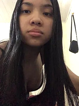 ashleyy20 online show from 12/03/25, 06:18