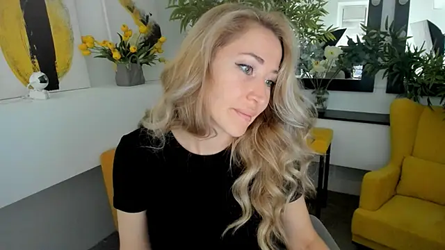 AstraMonroe online show from 10/17/25, 07:11