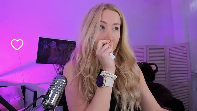 AstraMonroe online show from 04/08/26, 01:01