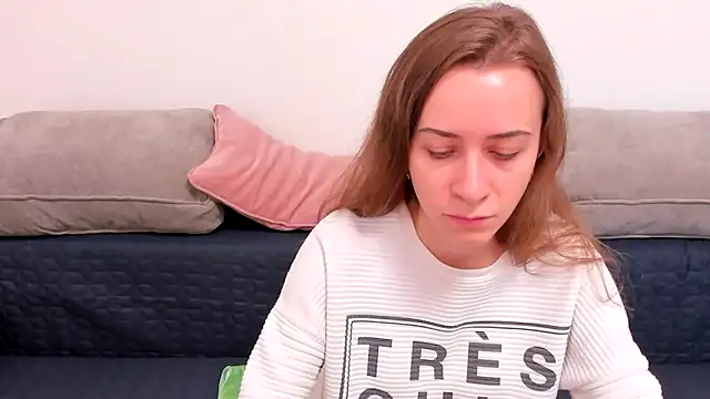 alisaakiss online show from 11/01/25, 07:02