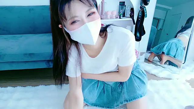 -Nyanko-chan- online show from 06/18/26, 11:10