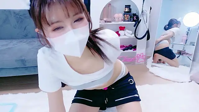 -Nyanko-chan- online show from 06/02/26, 11:21