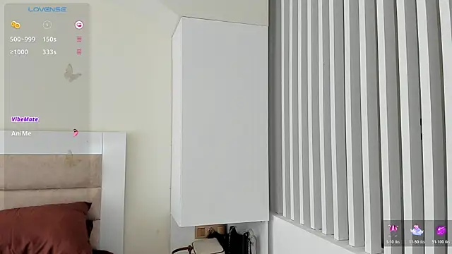 kaori mi online show from 12/05/25, 10:36