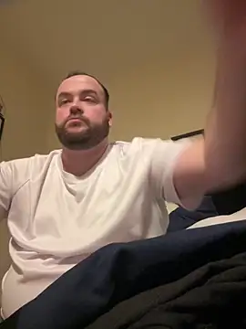 Snapshot of different-strokes chatting on 12/20/25, 06:00 different-strokes online show from 12/20/25, 06:00