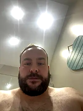 Snapshot of different-strokes chatting on 11/08/25, 04:43 different-strokes online show from 11/08/25, 04:43