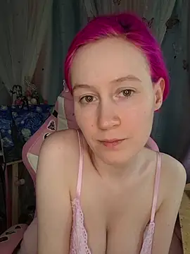 Fuzzy Unicorn online show from 04/15/26, 07:58