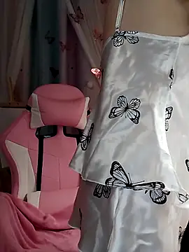 Fuzzy Unicorn online show from 11/21/25, 07:35