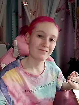 Fuzzy Unicorn online show from 10/23/25, 07:23