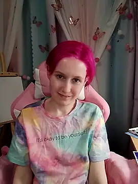 Fuzzy Unicorn online show from 11/04/25, 07:28