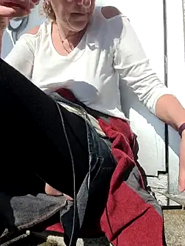 HotWifeLyn68 online show from 02/25/26, 12:16