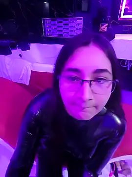 LiliThara online show from 10/13/25, 11:12