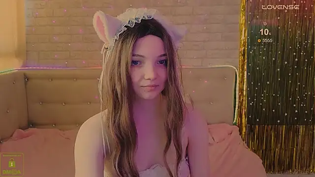 AnimeAlica18 online show from 04/02/26, 06:20