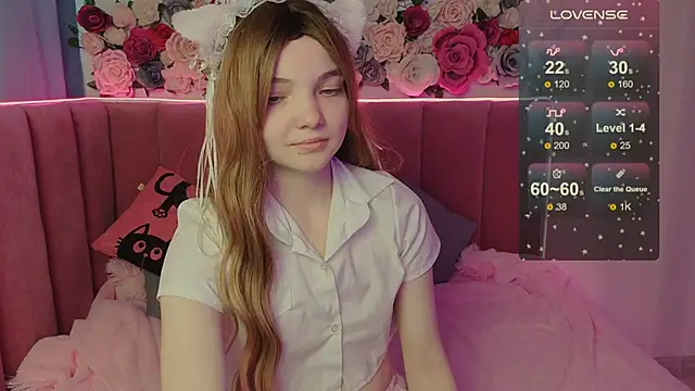 AnimeAlica18 online show from 11/01/25, 02:18