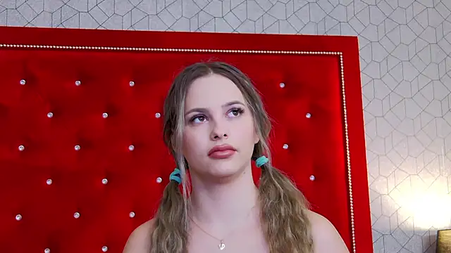 Ellsa Jean  online show from 11/21/25, 03:38