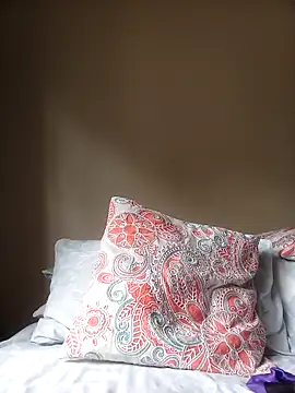 Snapshot of BlamedSimple chatting on 12/15/25, 09:26 BlamedSimple online show from 12/15/25, 09:26