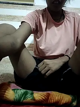 Snapshot of Geeta-satr chatting on 09/21/25, 06:35 Geeta-satr online show from 09/21/25, 06:35