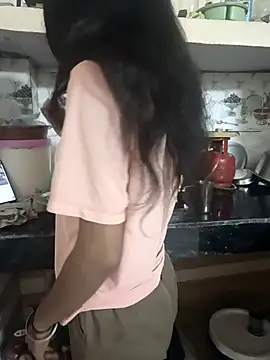 Snapshot of Geeta-satr chatting on 03/23/26, 04:40 Geeta-satr online show from 03/23/26, 04:40