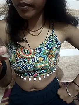 Snapshot of Geeta-satr chatting on 11/06/25, 05:06 Geeta-satr online show from 11/06/25, 05:06