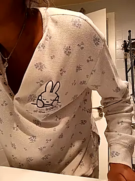 Flacidas online show from 11/18/25, 07:00