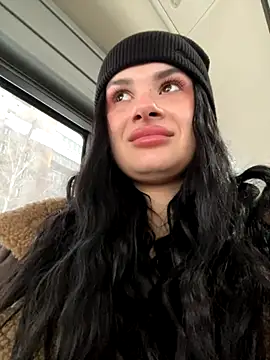 MiraReach online show from 11/06/25, 02:15