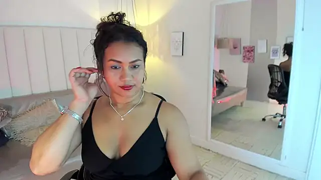 veronica b07 online show from 04/16/26, 09:39