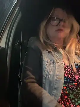 SuzieSub online show from 03/29/26, 08:10