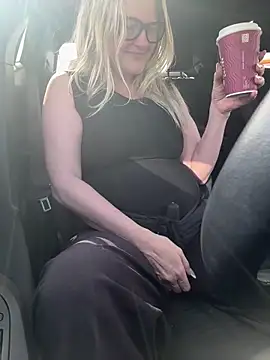 SuzieSub online show from 03/27/26, 10:38