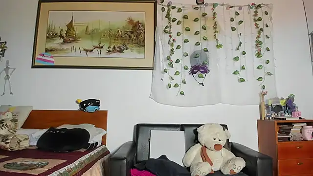 Mishell Bons online show from 04/28/26, 10:36