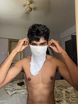 Snapshot of alwayshotandbig chatting on 04/14/26, 07:13 alwayshotandbig online show from 04/14/26, 07:13