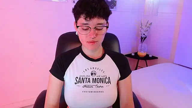 jeroharper online show from 10/13/25, 04:08