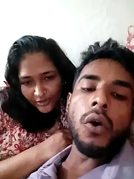 Hotty-couple063 online show from 09/11/25, 11:32