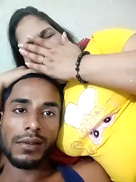 Hotty-couple063 online show from 09/09/25, 08:46
