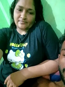 Hotty-couple063 online show from 09/25/25, 05:41