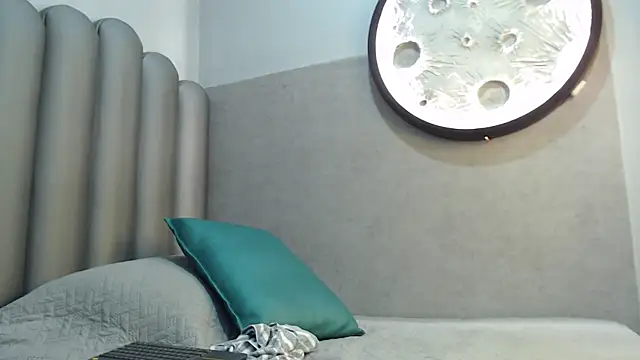 klariz09 online show from 11/14/25, 03:15