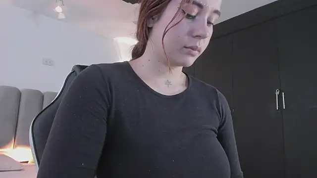 AlliceLover online show from 04/13/26, 01:15