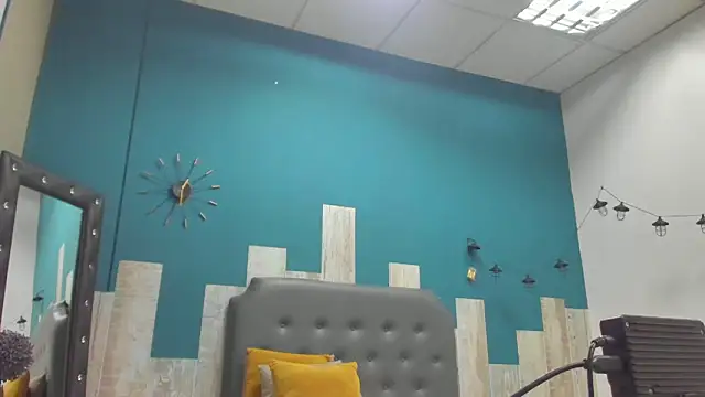 Ian1  online show from 11/12/25, 12:09