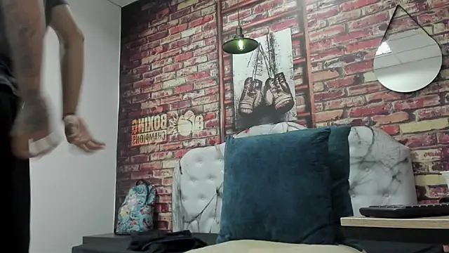 Ian1  online show from 11/01/25, 12:32