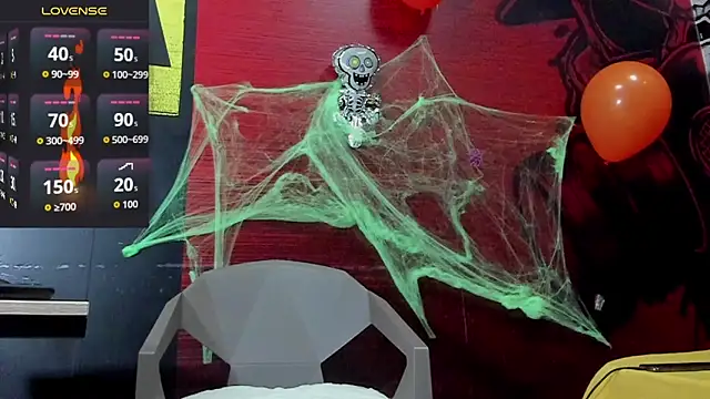 Ian1  online show from 11/02/25, 01:38