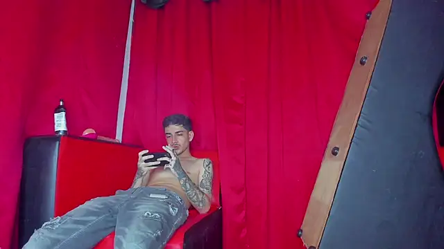 extreme hot crazy online show from 10/20/25, 04:58