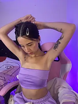 Lia  1 online show from 02/25/26, 01:11