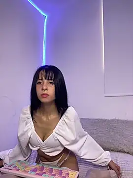 Lia  1 online show from 09/16/25, 05:14